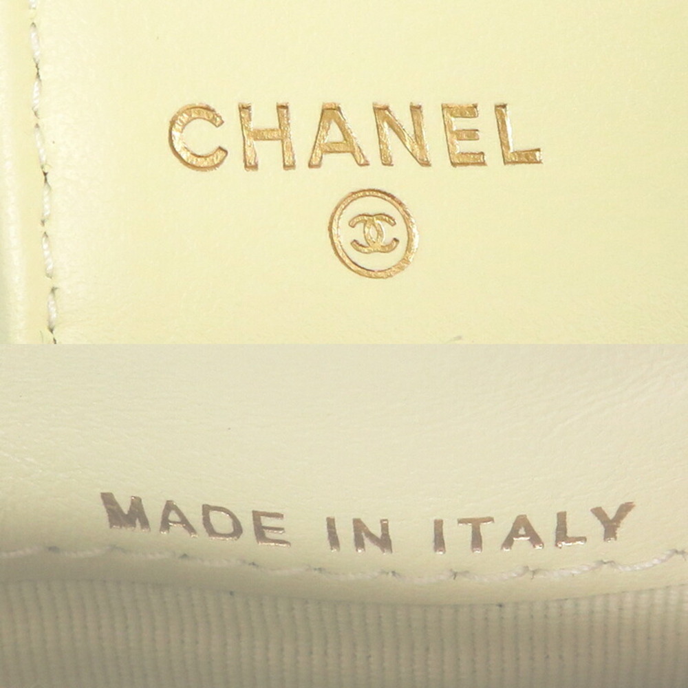 CHANEL White Caviar Leather Wallet - Picture 8 of 9